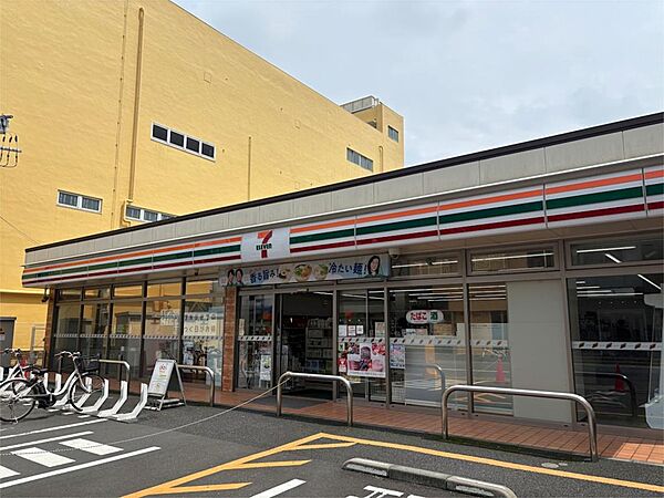 セブンイレブン 川崎元住吉店（120m）
