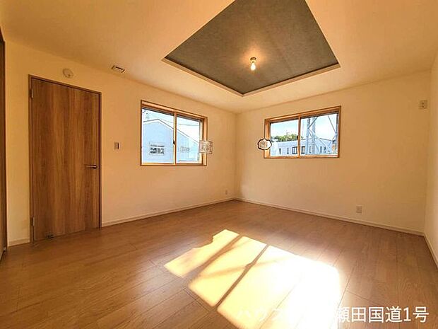 2F9.4帖洋室です。