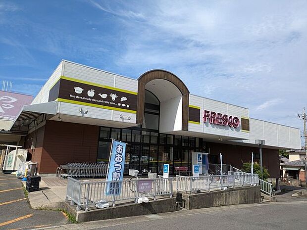 スーパーフレスコ 国分店【スーパーフレスコ 国分店】営業時間は9:00〜20:30です。 生鮮食品をはじめ、お惣菜やお弁当、日用品、お酒などを幅広く取り扱っています。 520m