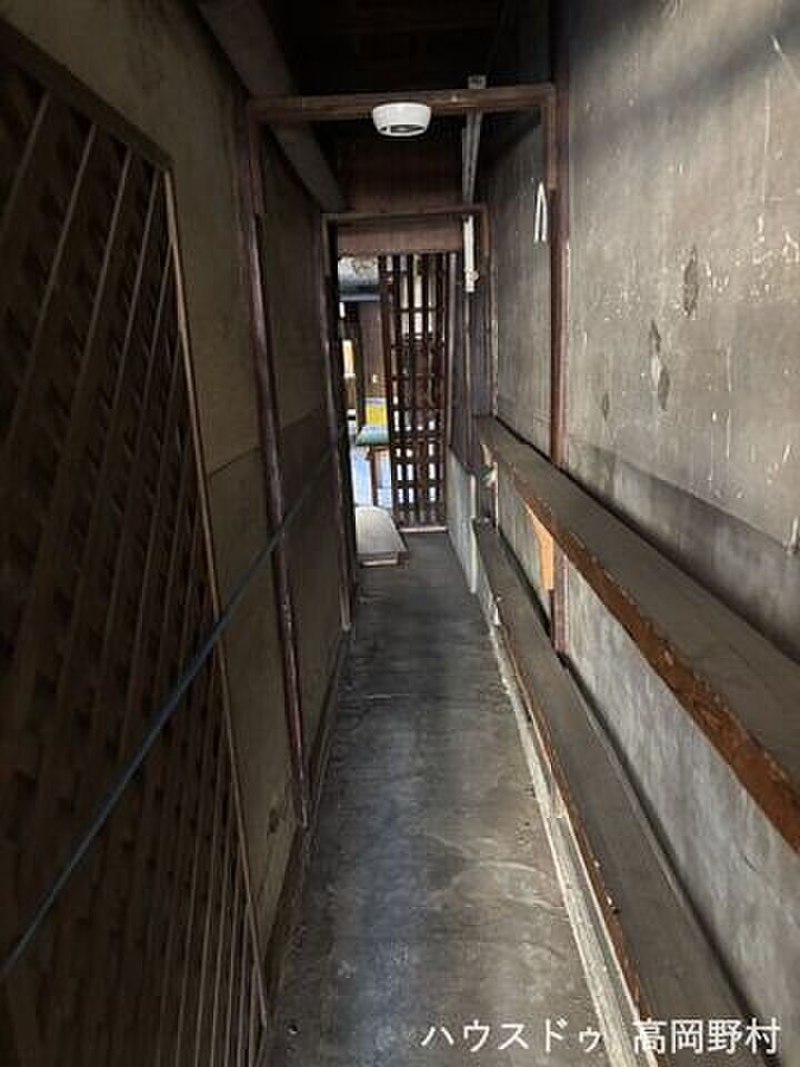 detached 富山県高岡市横田町2丁目