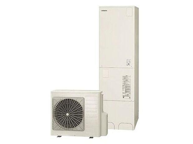 空気の熱でお湯を沸かす、節約上手な全自動給湯器エコキュート。特長は、時間をかけてゆっくりとお湯を沸かしていく点。昼間に比べて割安な深夜電力を利用することで、大幅なランニングコストの削減を実現できます。
