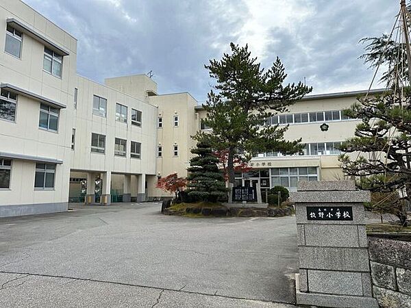 高岡市立牧野小学校 1169m