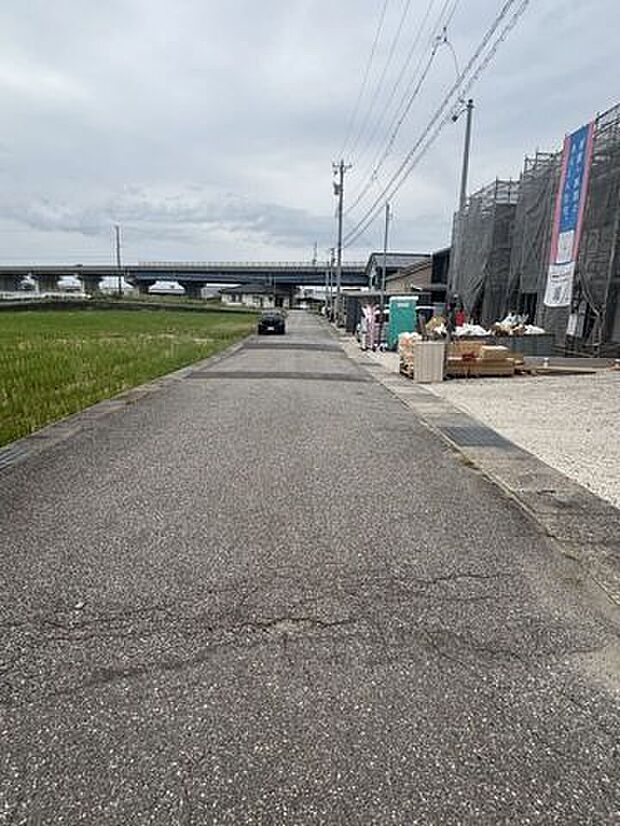 前面道路含む現地写真