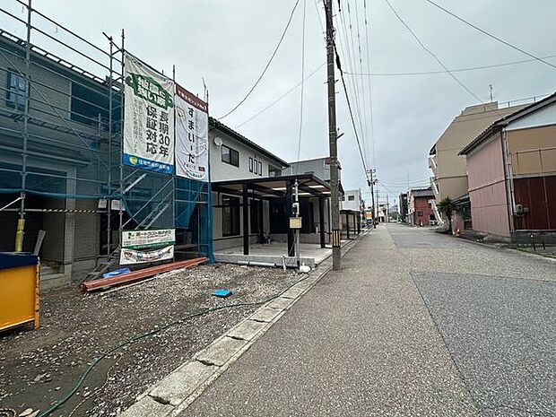 前面道路含む現地写真