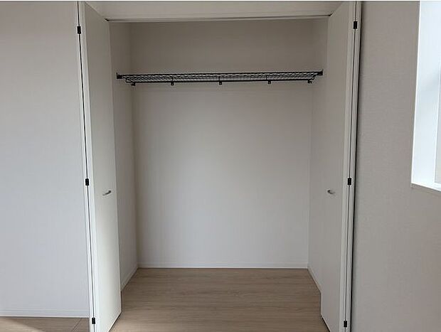 洋室6帖のクローゼット