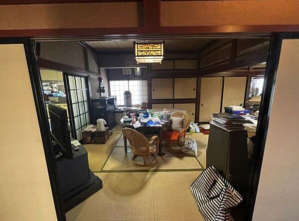 部屋数が多いため、ご家族の人数が多い方はもちろん、趣味や仕事のスペースとしても幅広くご活用いただけます。