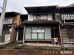 富山県高岡市伏木中央町