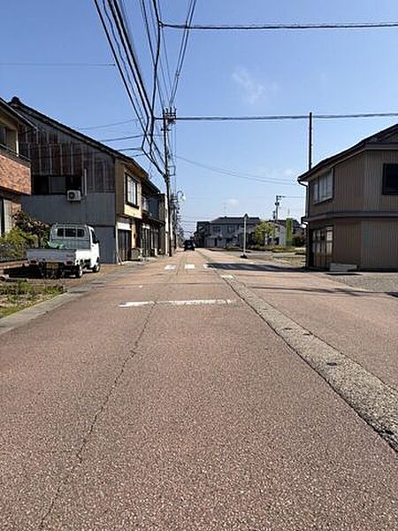 ＊南側前面道路＊