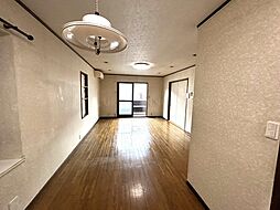 城東区諏訪４丁目中古戸建 4LDKのリビング/ダイニング