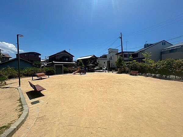 東二見海の子公園 390m