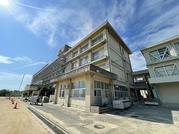 江井島小学校 770m