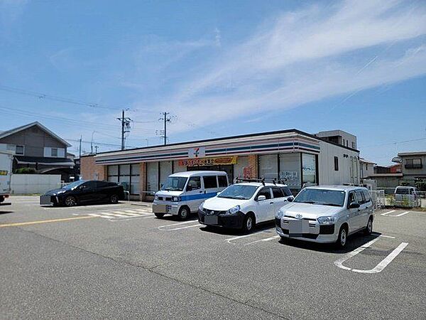セブンイレブン神戸竜が岡店 950m