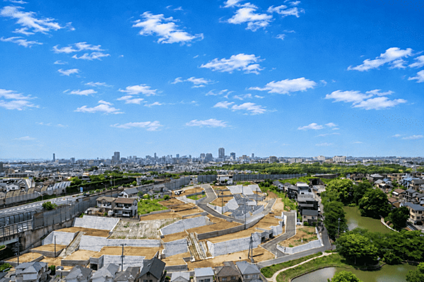 千葉市中央区に都市の利便性と自然の調和を兼ね備えた、理想の住環境【EST.SQUARE 宮崎ヒルズ】がついに誕生。