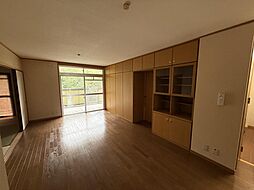 サンライフ三田（三田武庫が丘第2鉄筋住宅） 2階4LDKのリビング/ダイニング