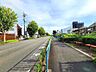 外観：前面道路含む現地写真