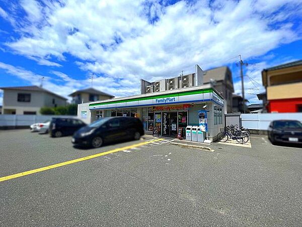 ファミリーマート 交野私部店 400m