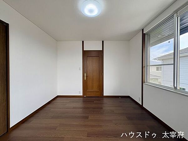 洋室を拡大表示