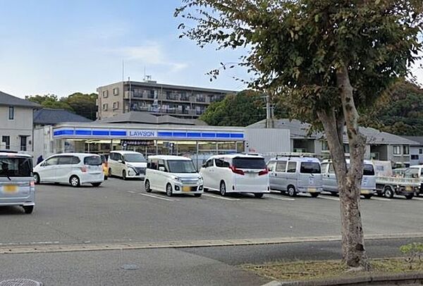 ローソン筑紫野原田三丁目店 100m