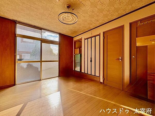 来客時の客間やお子様の遊び場、将来の寝室など、ライフスタイルに合わせて活用できます。