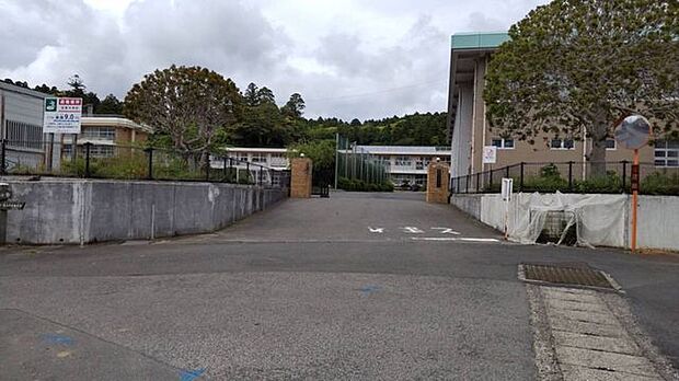 山武市立成東中学校 徒歩21分。 1630m