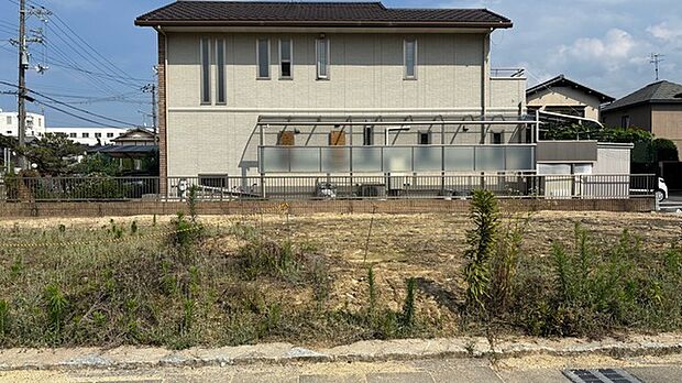 国が定める基準を満たした信頼性の高い構造。安心・安全・快適のすべてを実現するために設計された住宅で、あなたの大切な家族が長く安心して暮らすことができます。