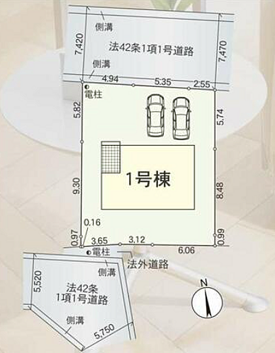 全面道路は広々7m越え。日当たり風通し良好です。