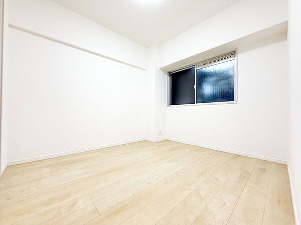 ◇窓付き♪通風良好◇収納付き