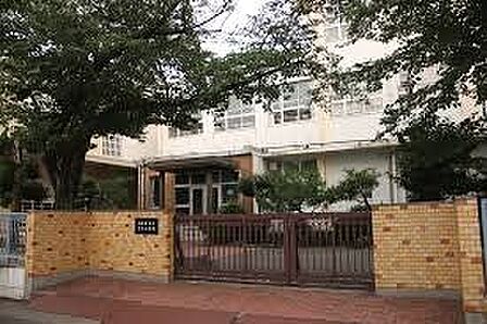 名古屋市立千年小学校 徒歩10分。 800m