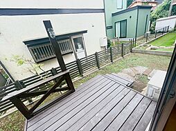 木のぬくもりに包まれる、くつろぎのひととき