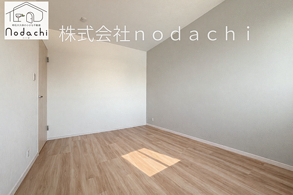 洋室6.8帖※家具消し加工しています
