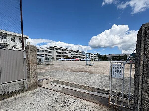 小学校 1900m 熊野第一小学校