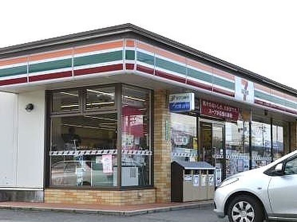 コンビニ 950m セブンイレブン熊野町初神店