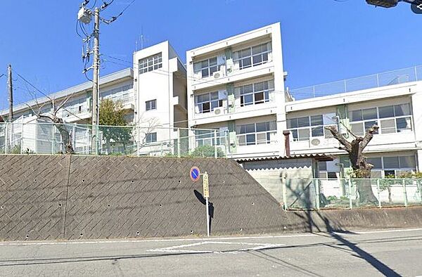富士宮市立黒田小学校 1180m