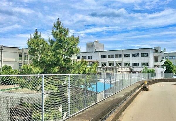 沼津市立沢田小学校 2050m