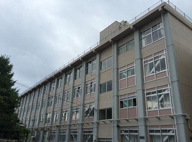 沼津市立第三小学校 920m