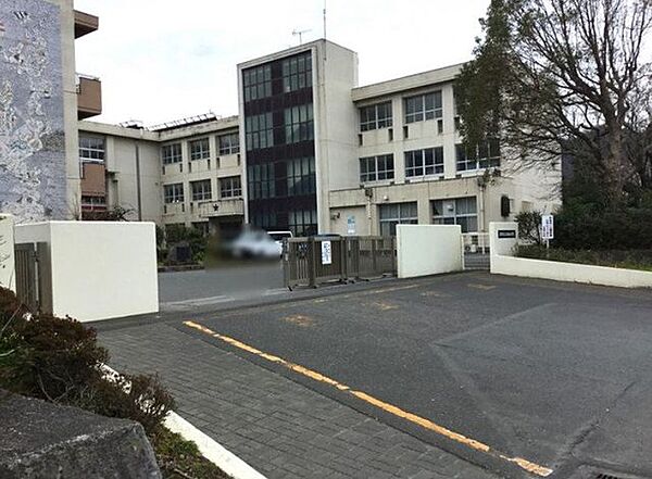 沼津市立大岡南小学校 1040m