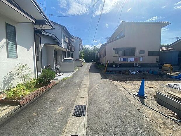 前面道路含む現地写真