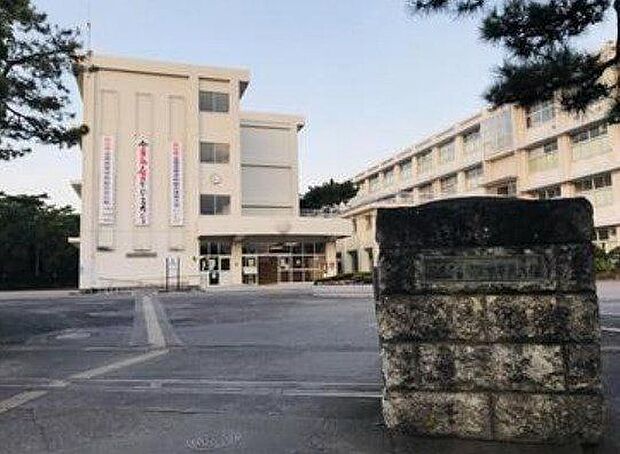静岡県立沼津西高等学校 800m