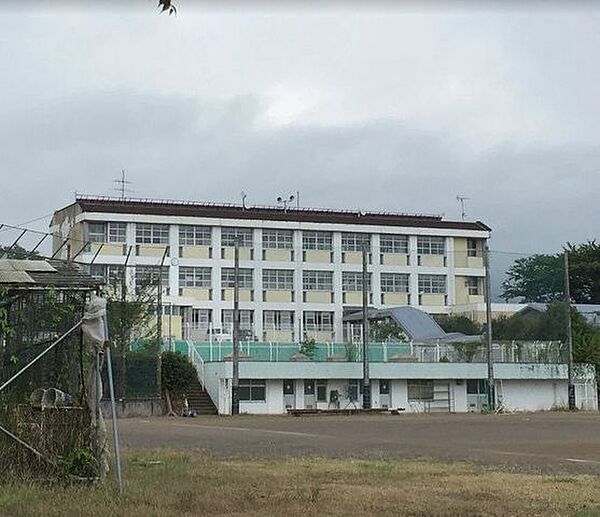 沼津市立長井崎小中一貫学校 4340m