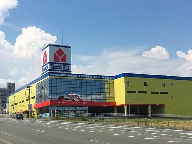 ヤマダ電機テックランド沼津店 650m