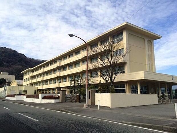 清水町立清水南中学校 2040m