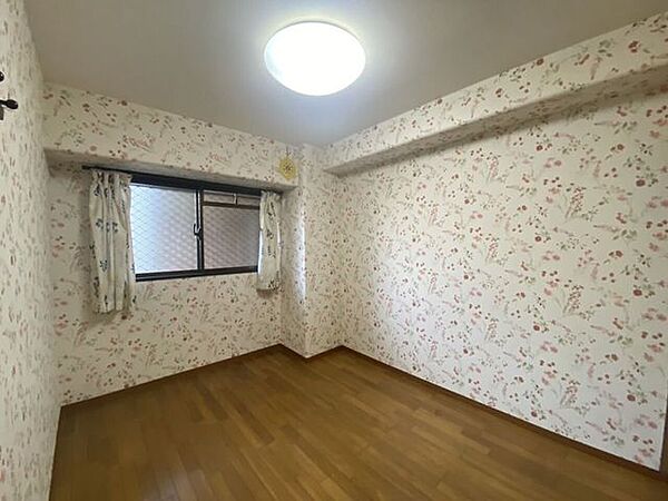 洋室を拡大表示