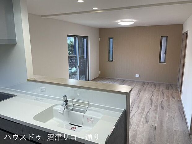 1階 キッチン・リビング