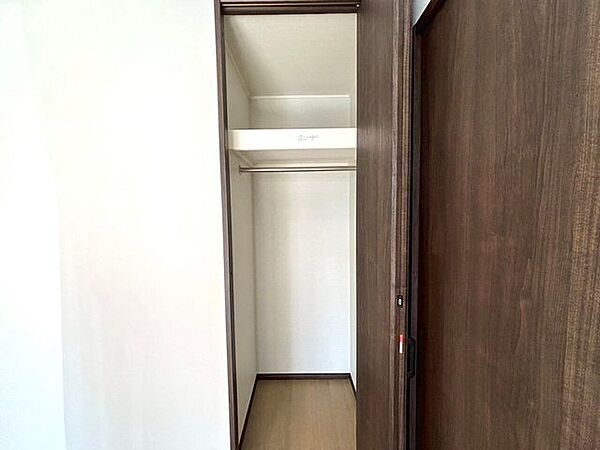 1階 洋室 収納