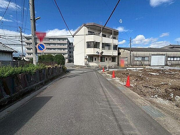 前面道路含む現地写真