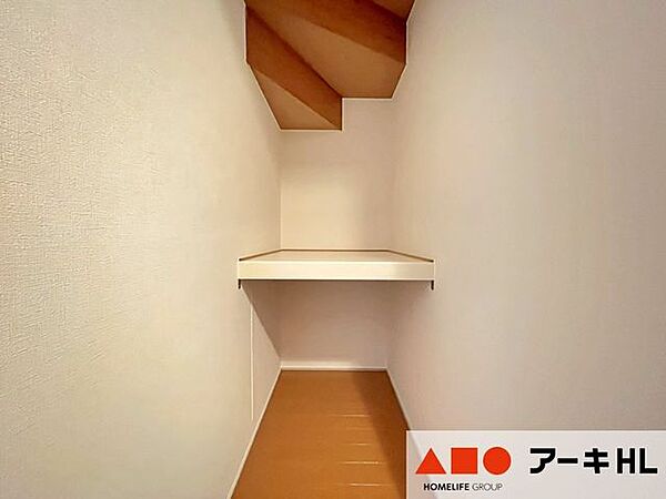 階段下収納もしっかりと広さを確保できています！