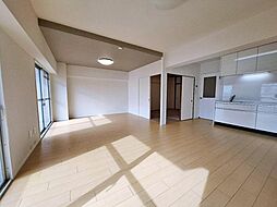 ローレルハイツ東天美 409 3LDKのリビング/ダイニング