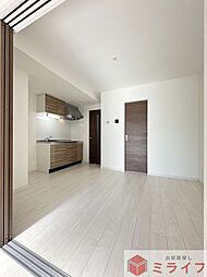 ジャカルタ 519 3階1DKのリビング/ダイニング