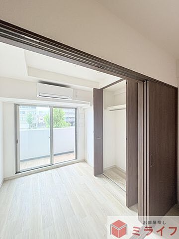 寝室