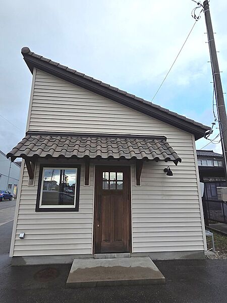 店舗建物の外観です・